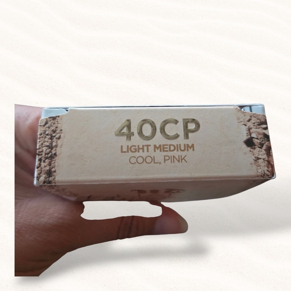 Urban Decay Stay Naked The Fix Powder Foundation - Tan - Picture 3 of 6